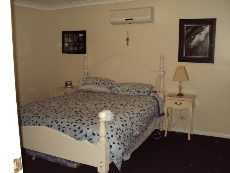 13 Carl Lane, Muswellbrook NSW 2333