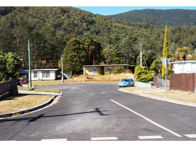 8 Ti Tree Ct, Rosebery TAS 7470
