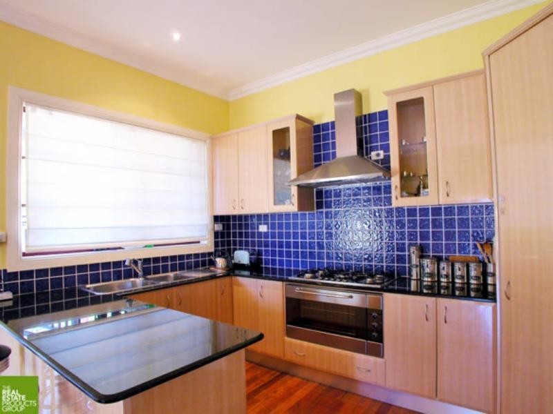 27 Bertram Cl, Tarrawanna NSW 2518