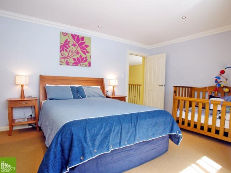 27 Bertram Cl, Tarrawanna NSW 2518