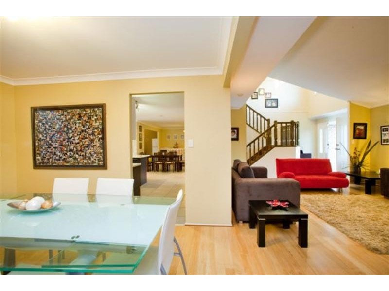22 Poinsettia Cres, Calamvale QLD 4116