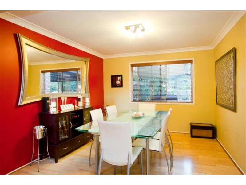 22 Poinsettia Cres, Calamvale QLD 4116