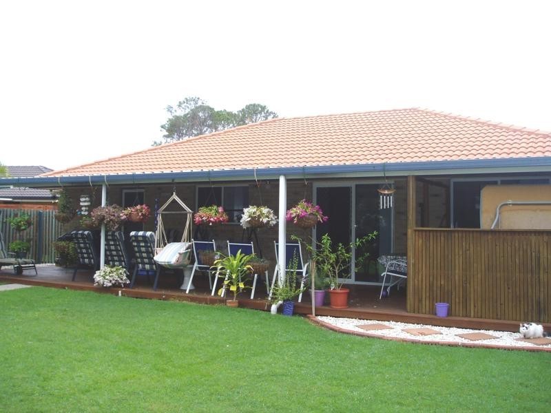 9 Aqualine Dr, Point Vernon QLD 4655