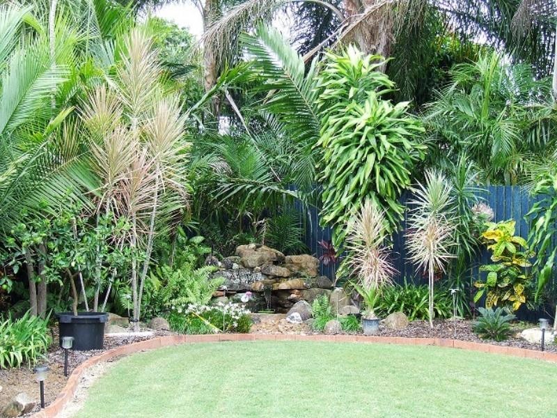 9 Aqualine Dr, Point Vernon QLD 4655
