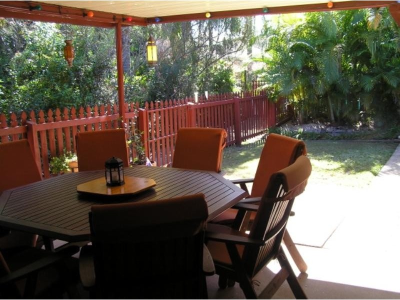 166 Pioneer Cres, Bellbowrie QLD 4070