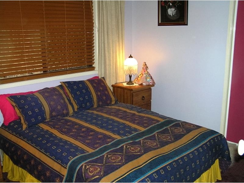 166 Pioneer Cres, Bellbowrie QLD 4070