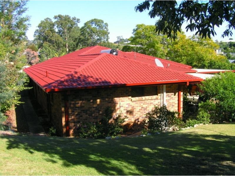 166 Pioneer Cres, Bellbowrie QLD 4070