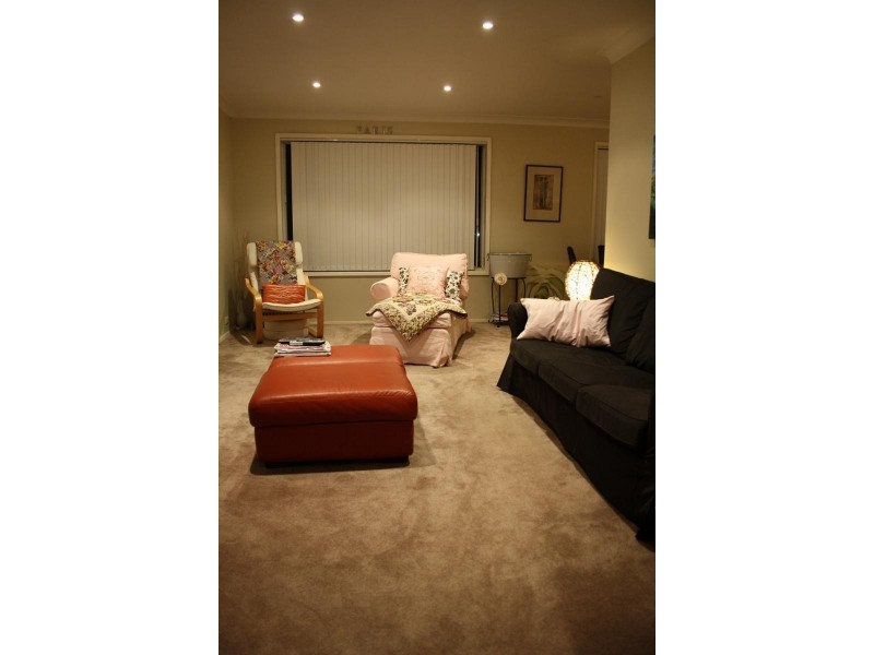 1/17 Ian Bruce Cres, Balgownie NSW 2519