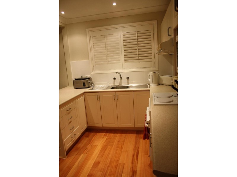 1/17 Ian Bruce Cres, Balgownie NSW 2519