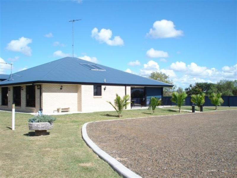 31 Bramston St, Banana QLD 4702