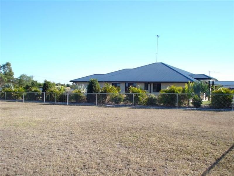 31 Bramston St, Banana QLD 4702