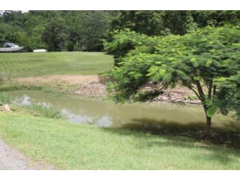 74 Domenica Dr, Sugarloaf QLD 4800