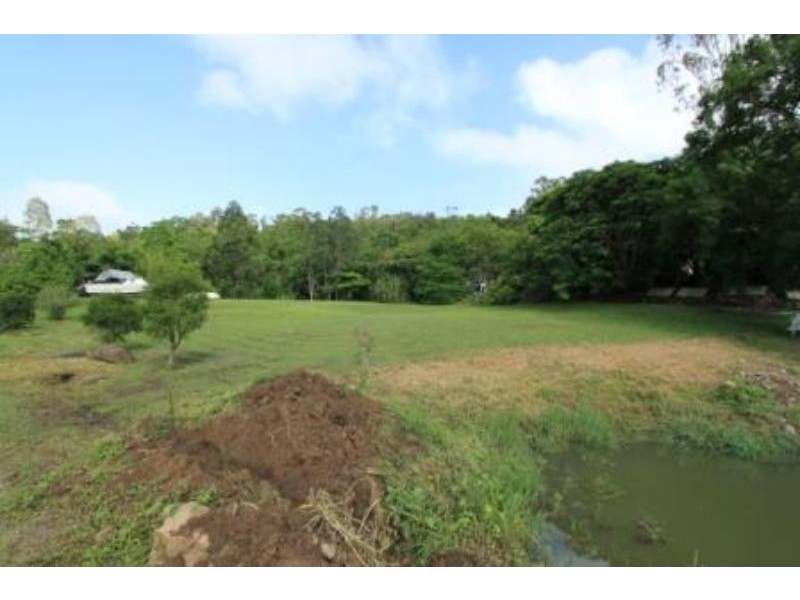 74 Domenica Dr, Sugarloaf QLD 4800
