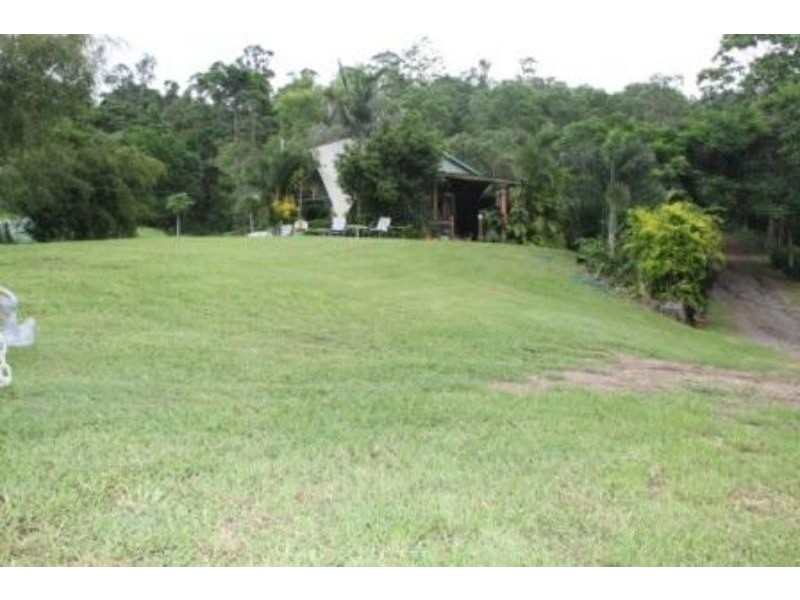 74 Domenica Dr, Sugarloaf QLD 4800