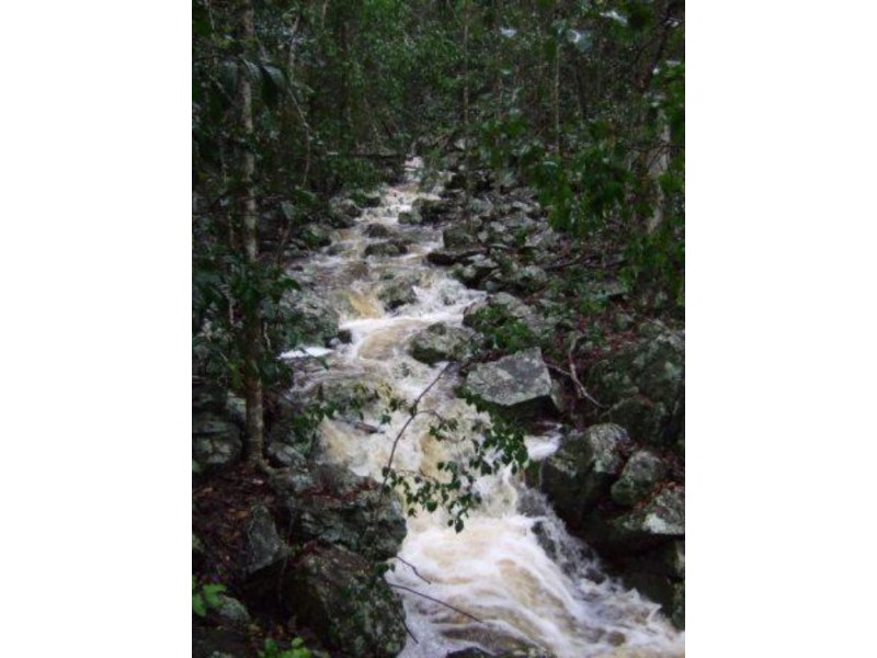 74 Domenica Dr, Sugarloaf QLD 4800