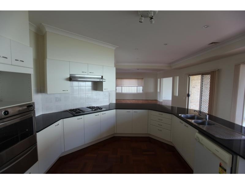 45 Boronia Dr, Voyager Point NSW 2172