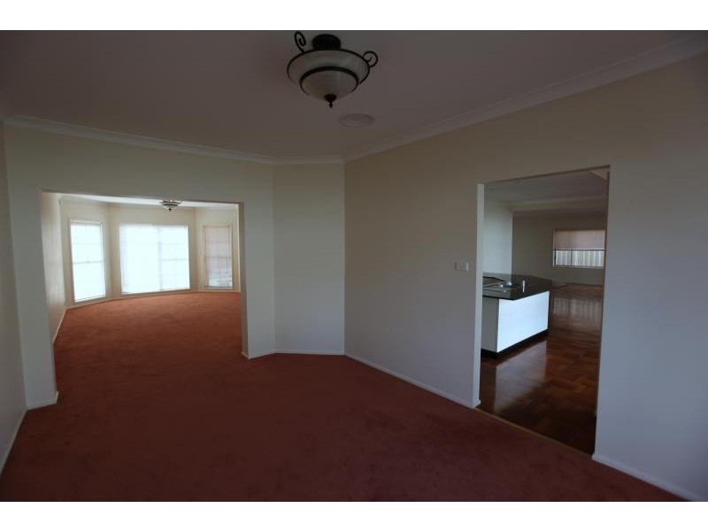 45 Boronia Dr, Voyager Point NSW 2172