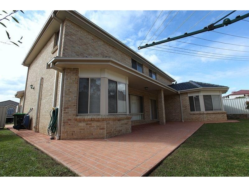 45 Boronia Dr, Voyager Point NSW 2172