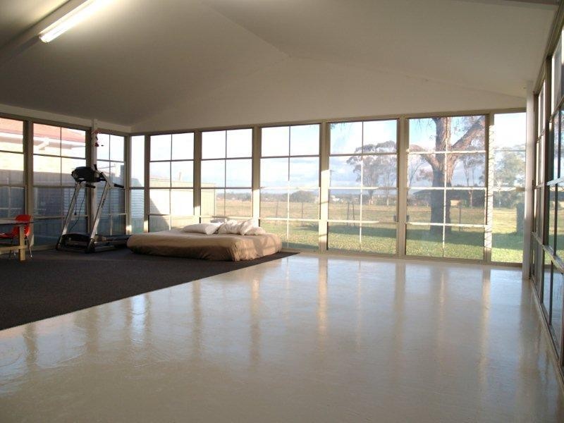 11 Benjamin Cct, Hunterview NSW 2330