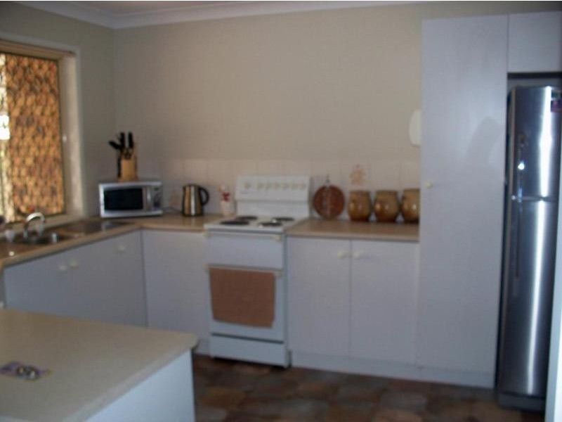 1/10 Phillip St, One Mile QLD 4305