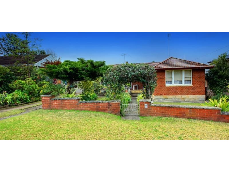 26 Wolger Rd, Ryde NSW 2112