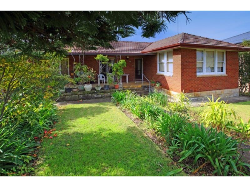26 Wolger Rd, Ryde NSW 2112
