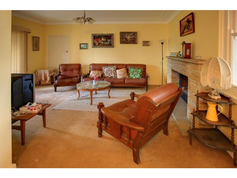 26 Wolger Rd, Ryde NSW 2112