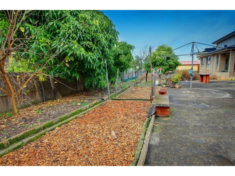 26 Wolger Rd, Ryde NSW 2112