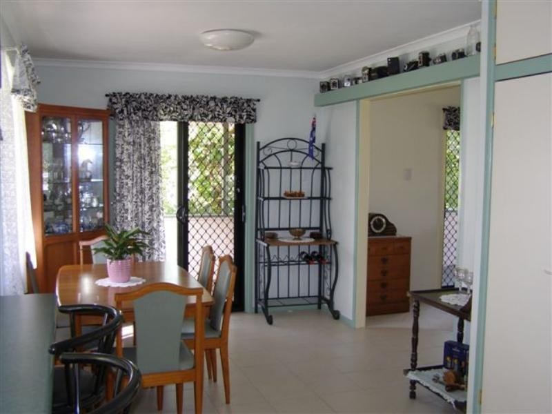 9 Cumming St, Bongaree QLD 4507