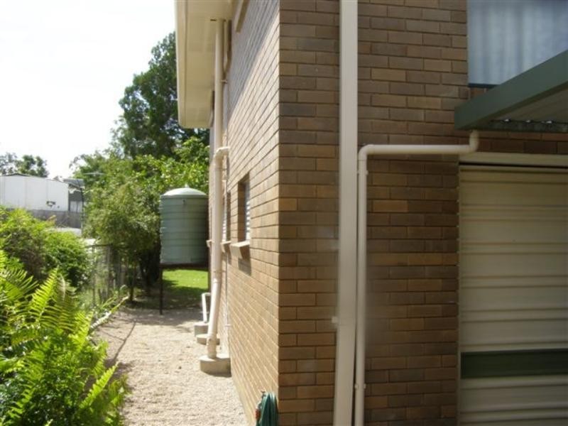 9 Cumming St, Bongaree QLD 4507