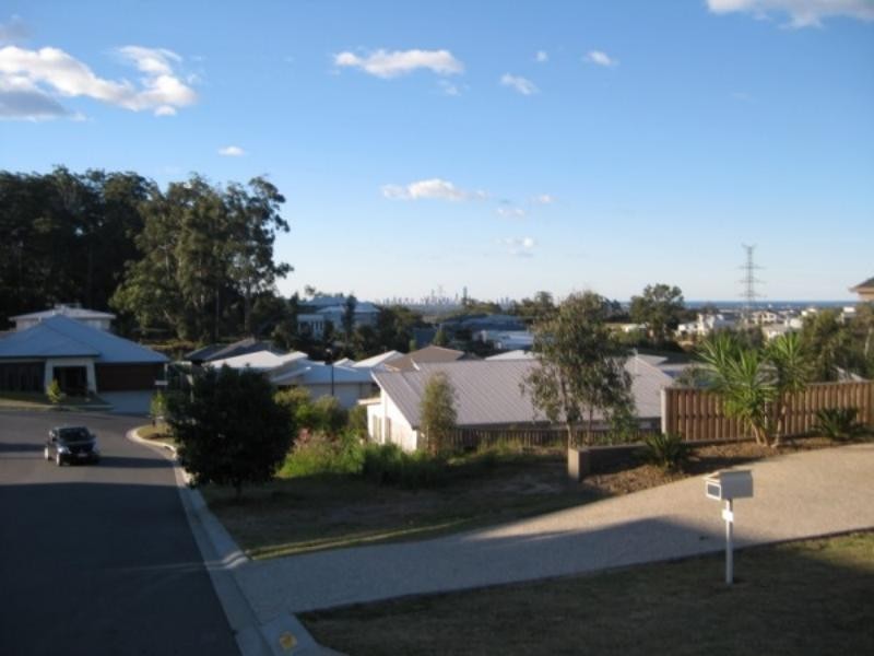 38 Worchester Dr, Reedy Creek QLD 4227