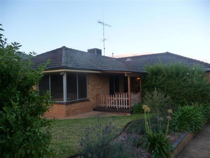 23 Hart St, Griffith NSW 2680