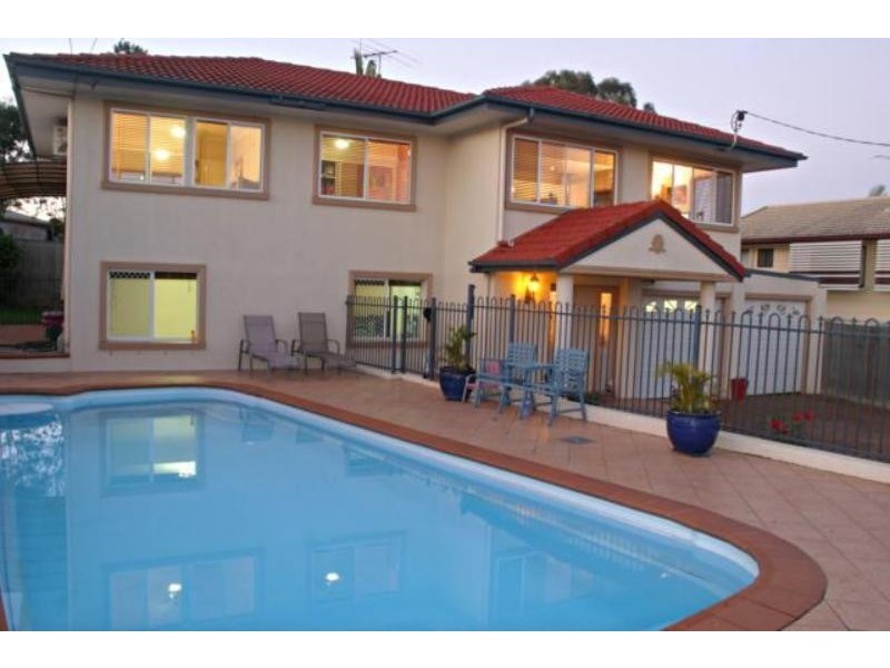3 Benbow Ct, Springwood QLD 4127