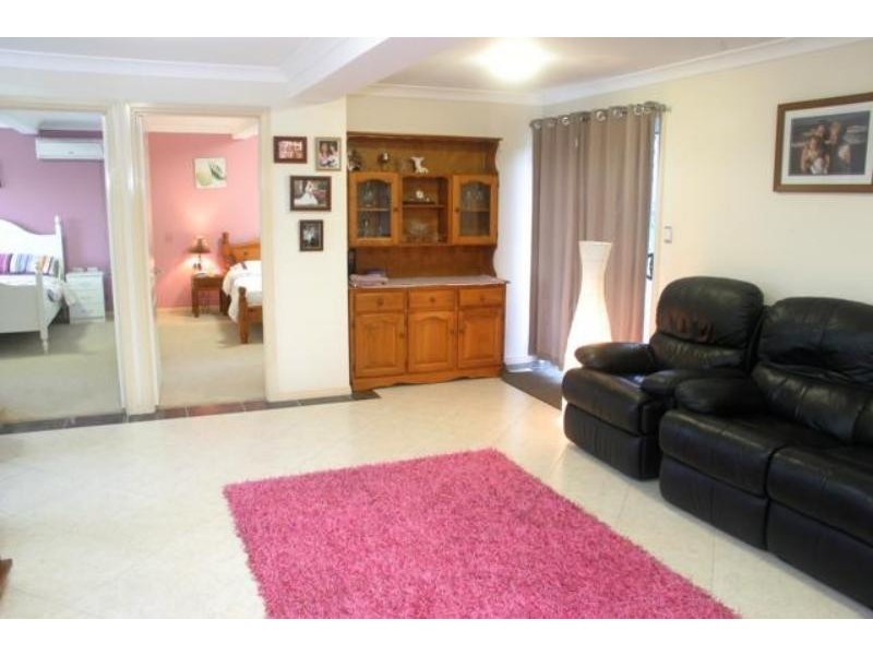 3 Benbow Ct, Springwood QLD 4127