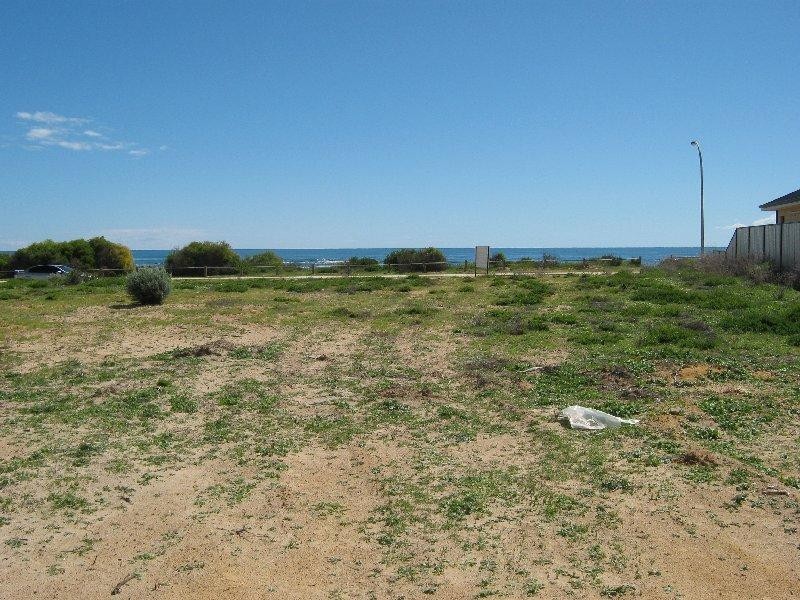 19 Surfside Tce, Drummond Cove WA 6532