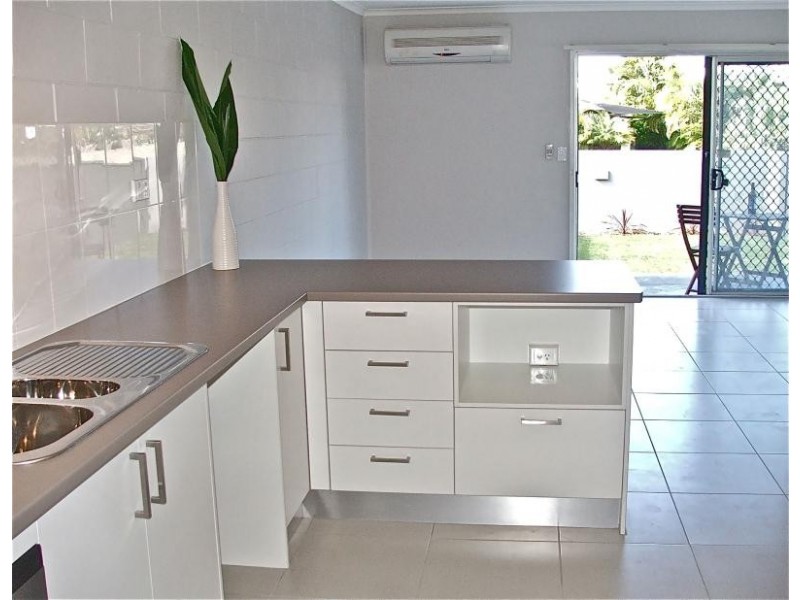 1/52 Hollywell Rd, Biggera Waters QLD 4216