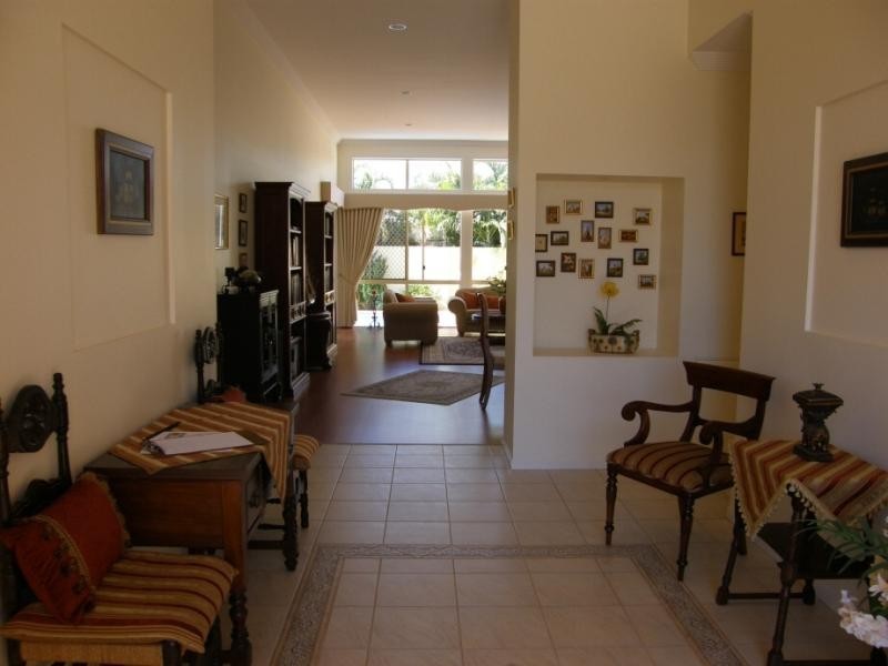 40 Sir Bruce Small Bvd, Benowa Waters QLD 4217