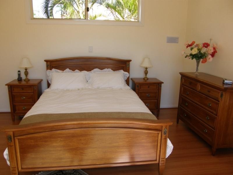 40 Sir Bruce Small Bvd, Benowa Waters QLD 4217