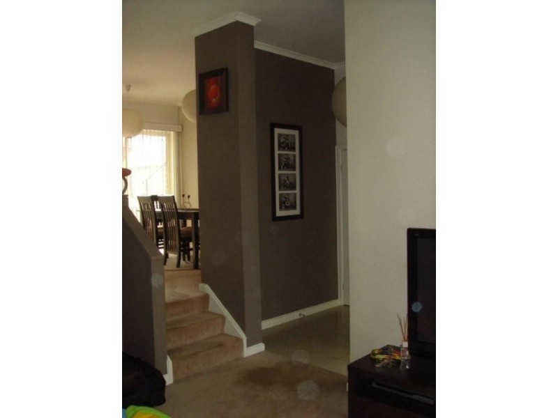 4 Heidelberg  Ave, Newington NSW 2127