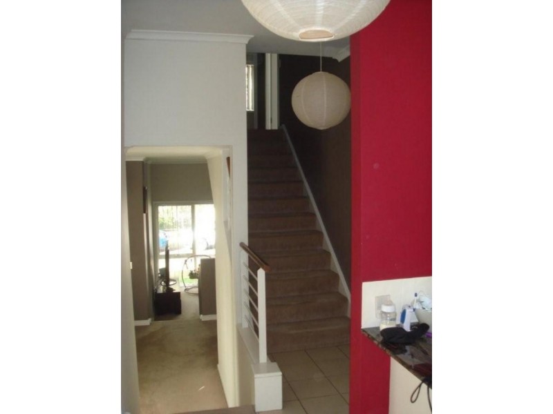 4 Heidelberg  Ave, Newington NSW 2127