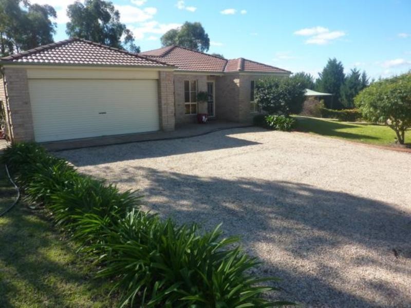 34 Hogans  Dr, Bargo NSW 2574