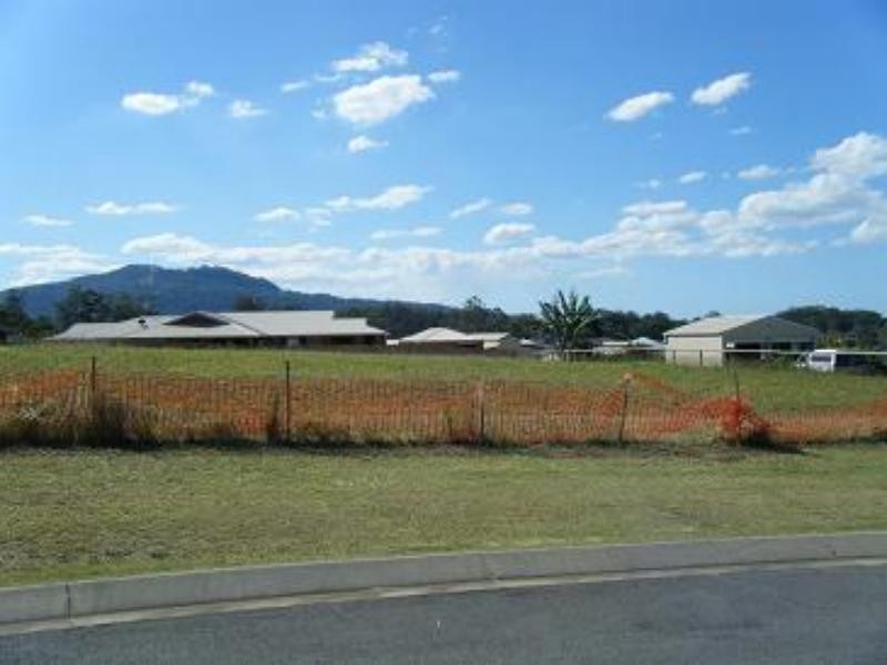 28 Lachlan  Cres, Beerwah QLD 4519