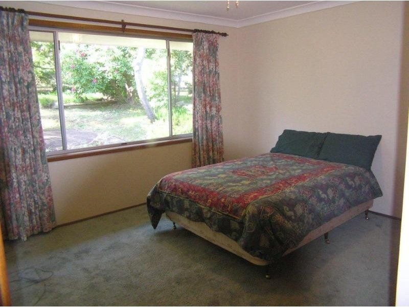 39 Bee Farm Rd, Springwood NSW 2777