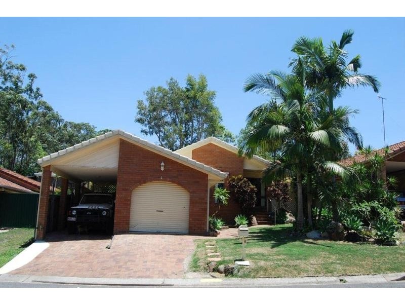 6 St Andrews Gld, Robina QLD 4226
