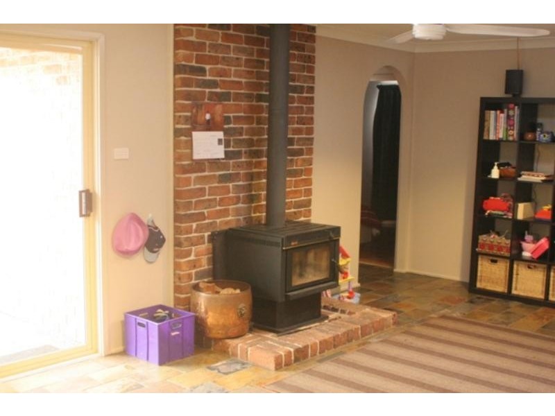 17 Yandina Ave, Winmalee NSW 2777