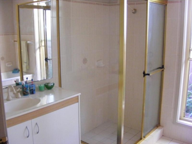 17 Yandina Ave, Winmalee NSW 2777