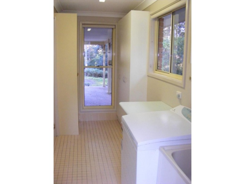 17 Yandina Ave, Winmalee NSW 2777