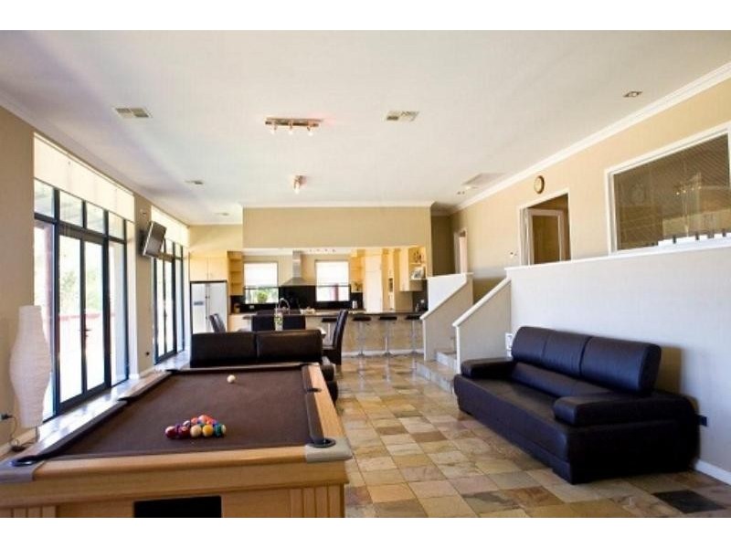 5 Ruslane Dr, Bullsbrook WA 6084