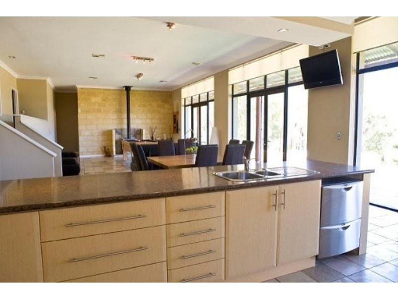 5 Ruslane Dr, Bullsbrook WA 6084