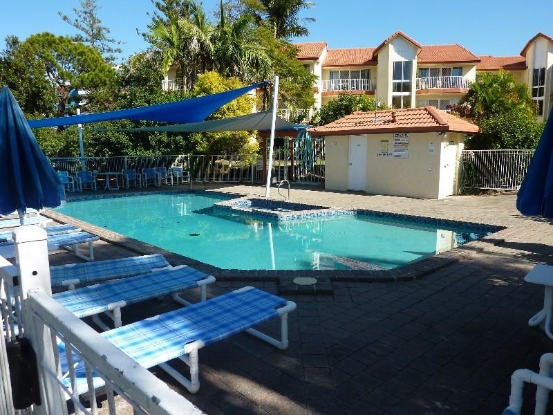 24/37 Bayview St, Runaway Bay QLD 4216